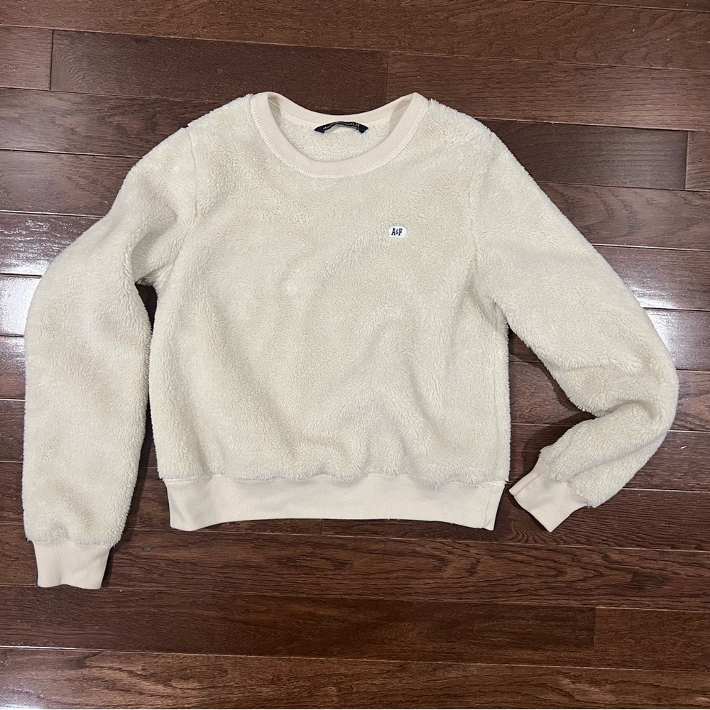 Abercrombie & Fitch Ivory Faux Fur Sweatshirt- XS
